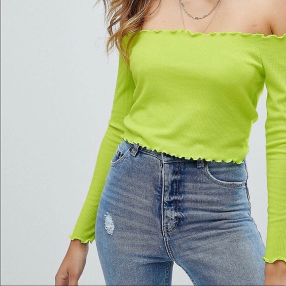 PrettyLittleThing Tops - Neon Crop Top PrettyLittleThing Tops - Neon Crop Top